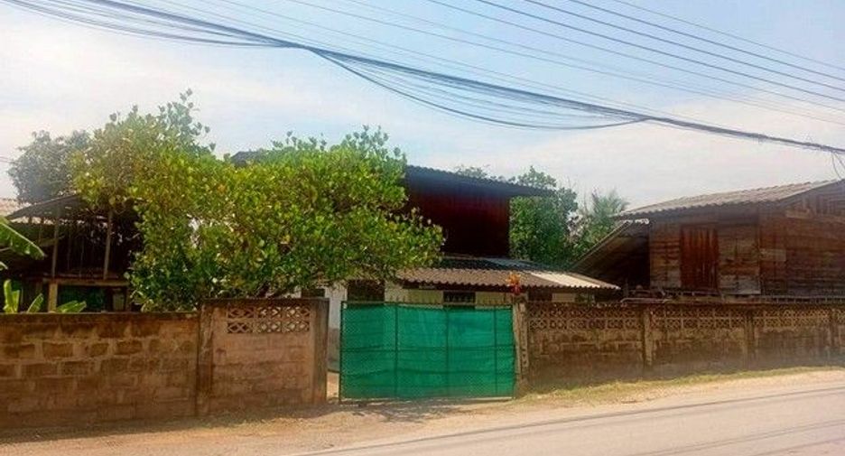 出售 3 卧室 独立屋 在 Chae Hom, Lampang