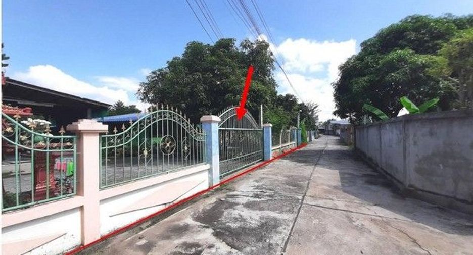 For sale 4 bedrooms house in Mueang Lamphun, Lamphun