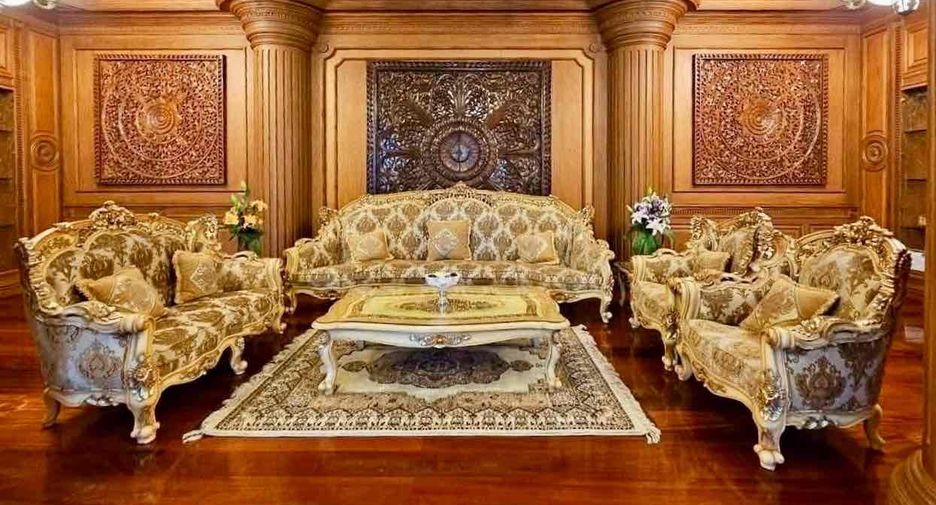 For sale 5 bedrooms house in Si Racha, Chonburi