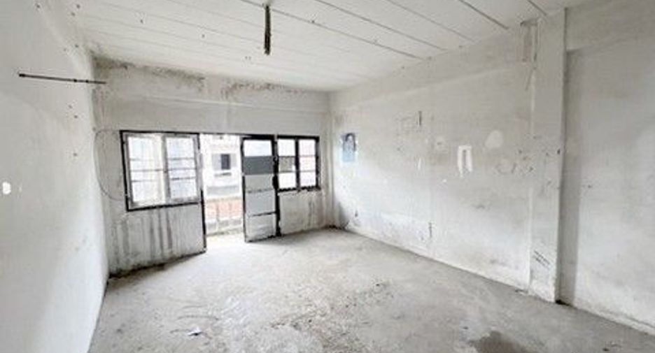 Gewerbefläche zum Kauf mit 1 Zimmer in Bang Phli, Samut Prakan