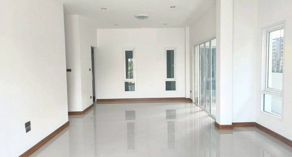 For sale 2 bedrooms townhouse in Mueang Chiang Rai, Chiang Rai
