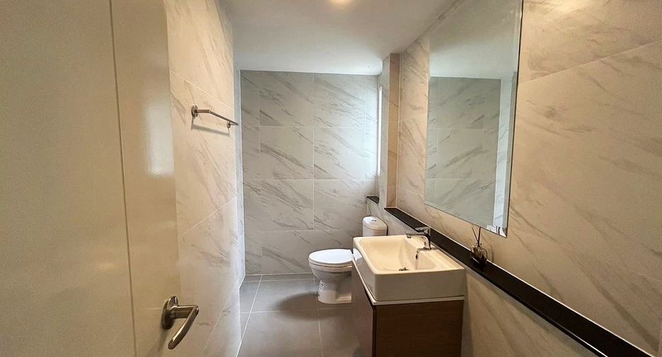 Casa en alquiler de 4 habitaciones en Thung Khru, Bangkok