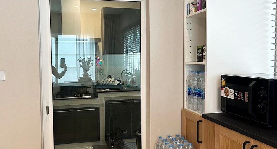 Casa en alquiler de 4 habitaciones en Thung Khru, Bangkok