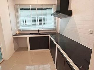 For rent 4 ベッドルーム house in Nong Khaem, Bangkok