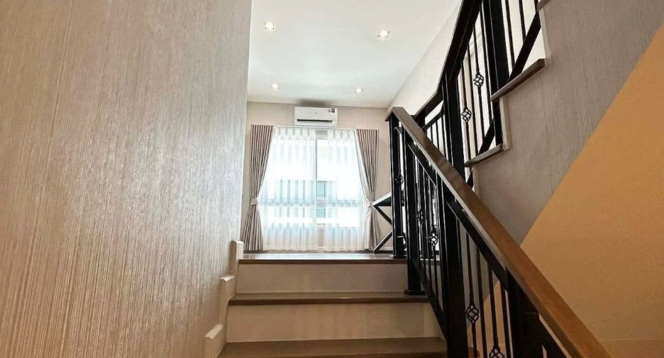 Casa en alquiler de 4 habitaciones en Nong Khaem, Bangkok