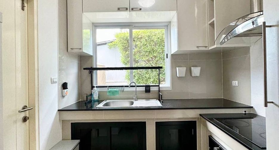 For rent and for sale 5 bedrooms house in Mueang Phuket, Phuket