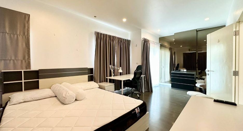 For rent and for sale 5 bedrooms house in Mueang Phuket, Phuket