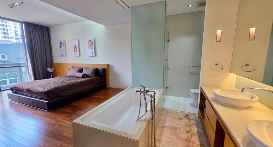 For rent and for sale 3 bedrooms condo in Khlong Toei, Bangkok