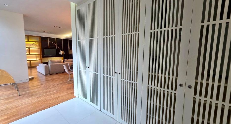 For rent and for sale 3 bedrooms condo in Khlong Toei, Bangkok