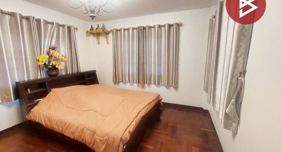 For sale 3 ベッドルーム house in Khlong Sam Wa, Bangkok