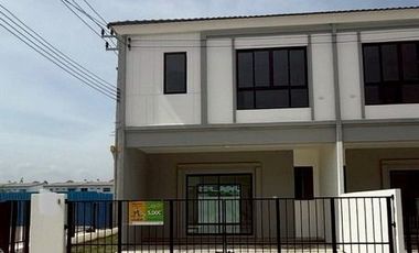 Reihenhaus zur Miete mit 3 Zimmer in Bang Phli, Samut Prakan