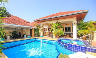 À vendre 3 chambres villa à Hua Hin, Prachuap Khiri Khan