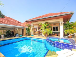 À vendre 3 chambres villa à Hua Hin, Prachuap Khiri Khan