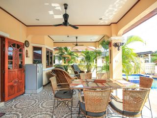 À vendre 3 chambres villa à Hua Hin, Prachuap Khiri Khan