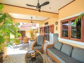 À vendre 3 chambres villa à Hua Hin, Prachuap Khiri Khan