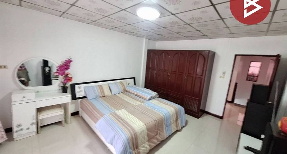 Reihenhaus zum Kauf mit 2 Zimmer in Khlong Sam Wa, Bangkok
