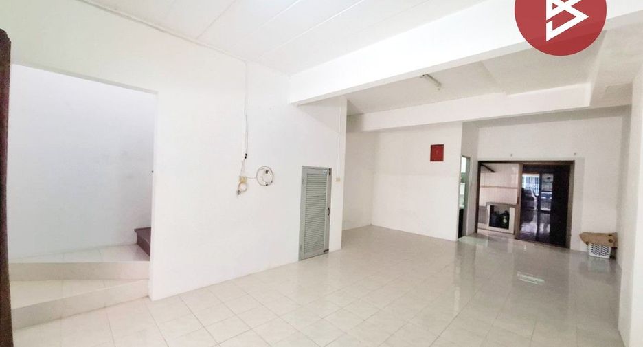 For sale 3 bedrooms townhouse in Mueang Chon Buri, Chonburi