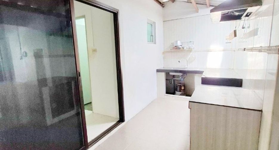 For sale 3 bedrooms townhouse in Mueang Chon Buri, Chonburi