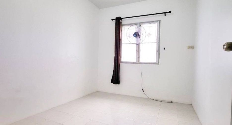 For sale 3 bedrooms townhouse in Mueang Chon Buri, Chonburi