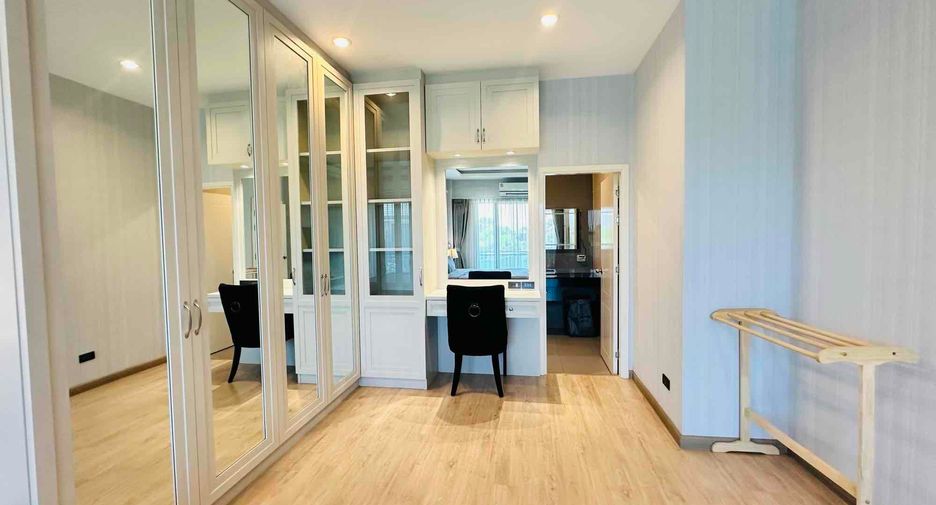 For rent and for sale 4 bedrooms house in East Pattaya, Pattaya