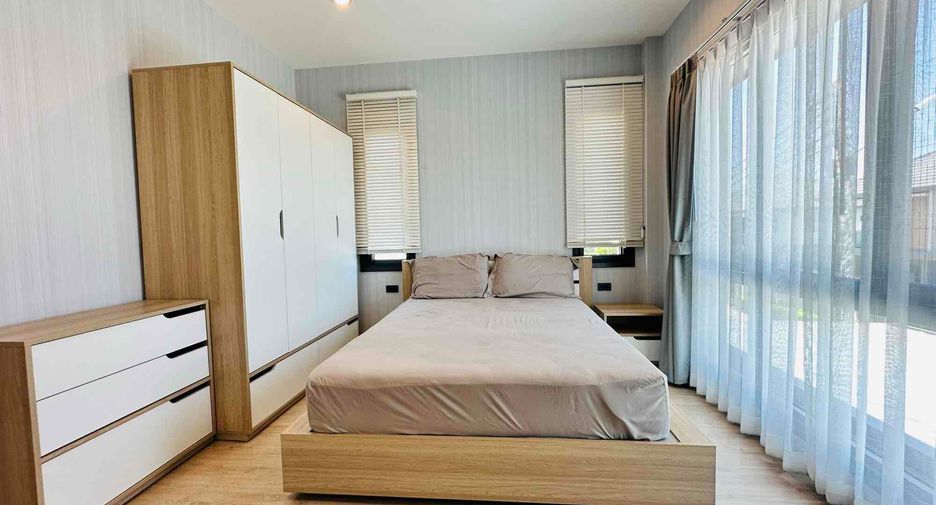 For rent and for sale 4 bedrooms house in East Pattaya, Pattaya