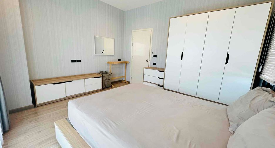 For rent and for sale 4 bedrooms house in East Pattaya, Pattaya