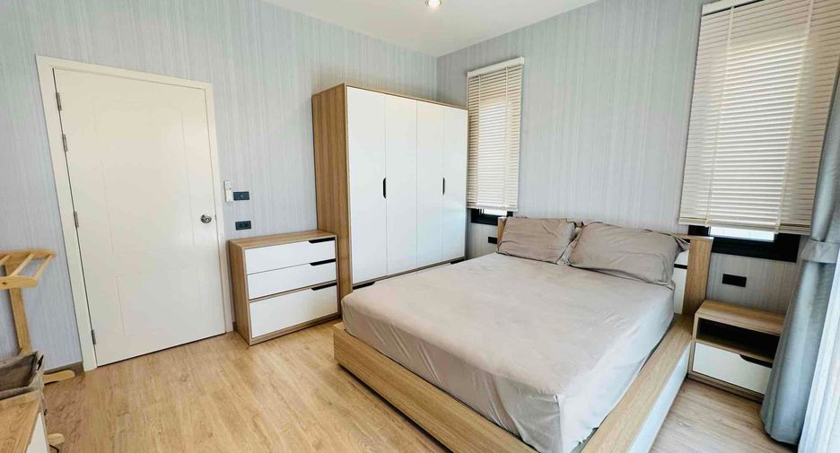 For rent and for sale 4 bedrooms house in East Pattaya, Pattaya