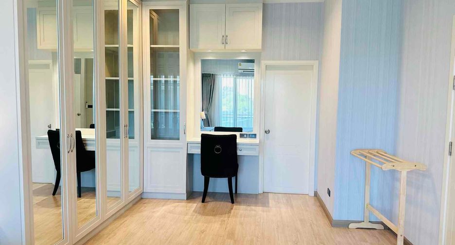 For rent and for sale 4 bedrooms house in East Pattaya, Pattaya