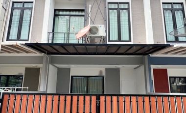 For sale 2 bedrooms townhouse in Si Racha, Chonburi
