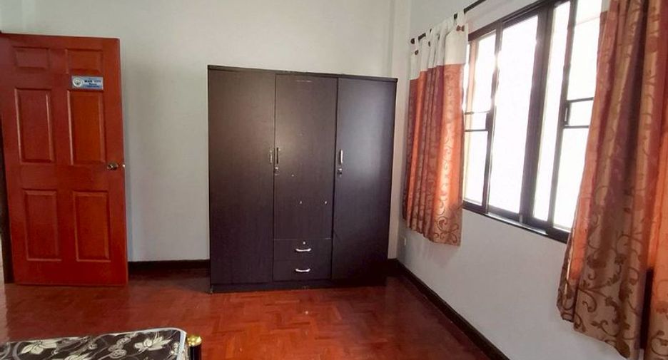 For rent 3 bedrooms house in Mueang Chiang Mai, Chiang Mai