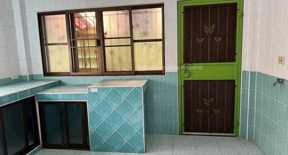 For rent 3 bedrooms house in Si Racha, Chonburi
