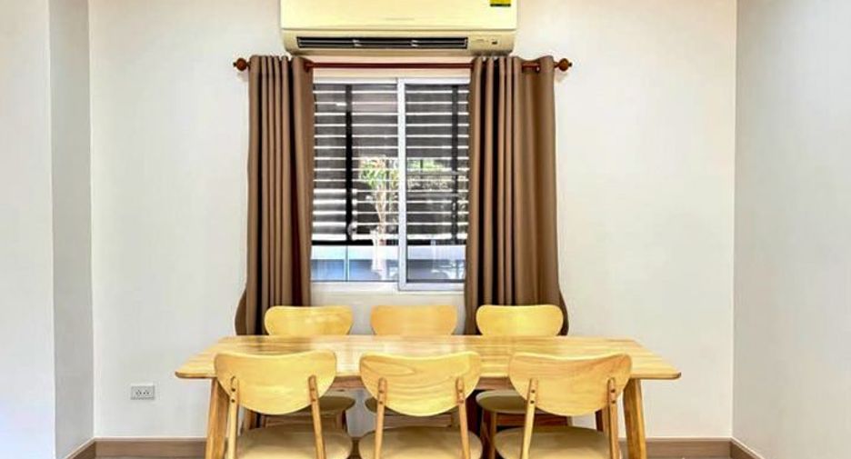 For rent 3 bedrooms house in Mueang Chiang Mai, Chiang Mai