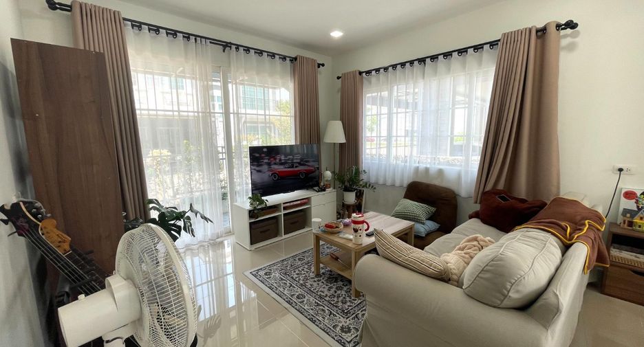 For sale 4 bedrooms house in Mueang Samut Prakan, Samut Prakan