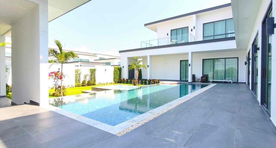 Villa en alquiler de 5 habitaciones en Bang Lamung, Chonburi