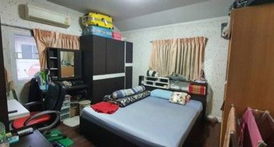出售 4 卧室 独立屋 在 Lat Krabang, 曼谷