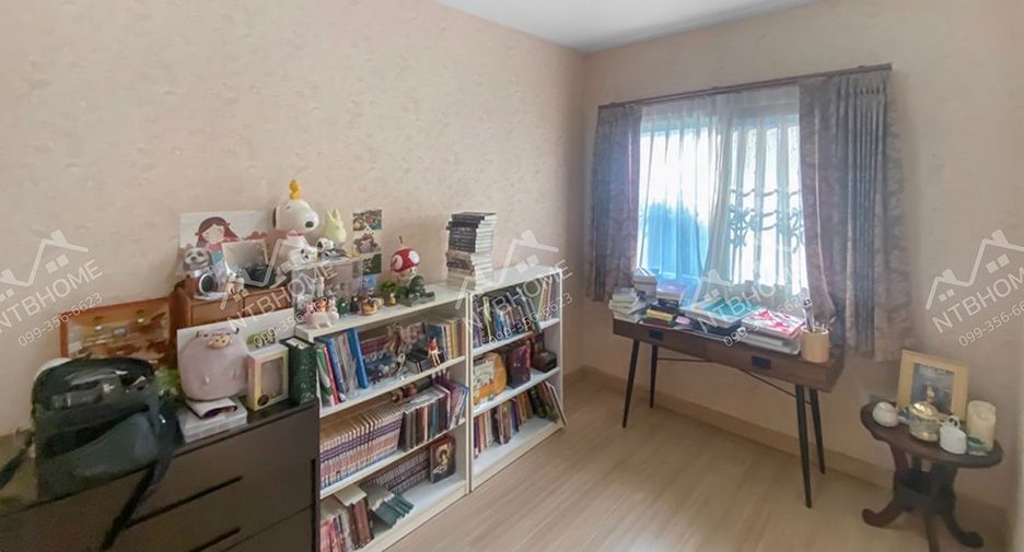 For sale 3 bedrooms townhouse in Pak Kret, Nonthaburi