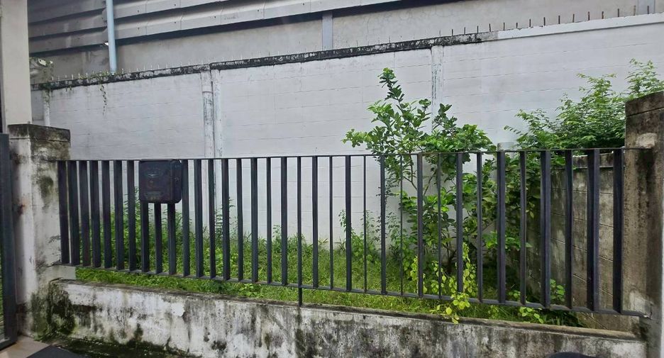 For sale 3 bedrooms townhouse in Pak Kret, Nonthaburi