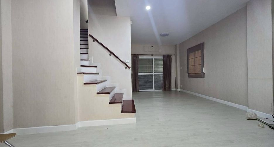 For sale 3 bedrooms townhouse in Pak Kret, Nonthaburi