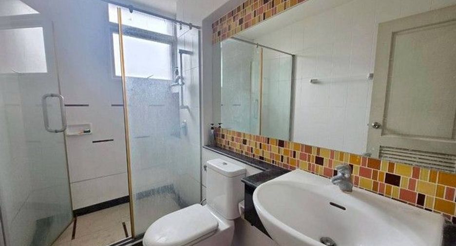 For sale 3 bedrooms townhouse in Pak Kret, Nonthaburi