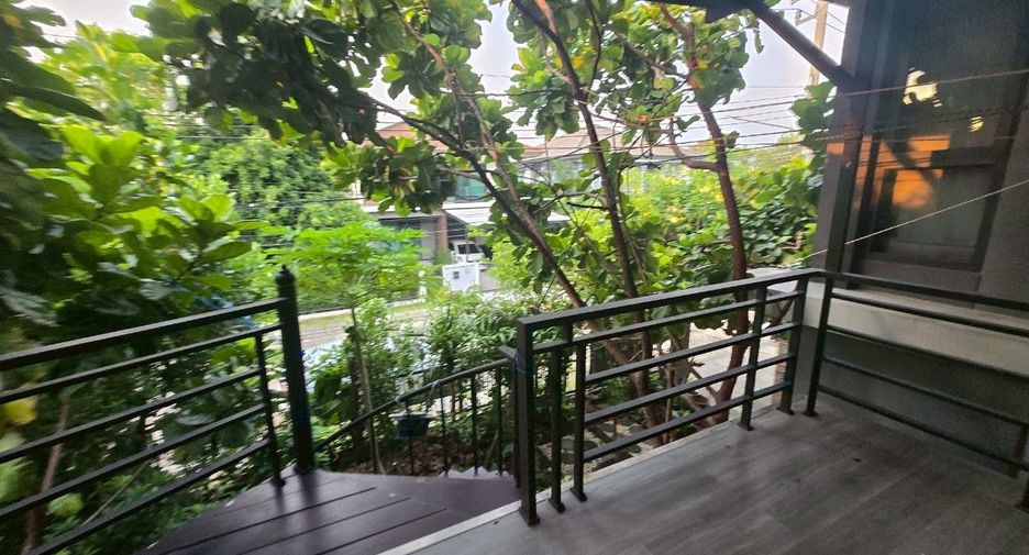 For sale 4 ベッドルーム house in Bang Phli, Samut Prakan
