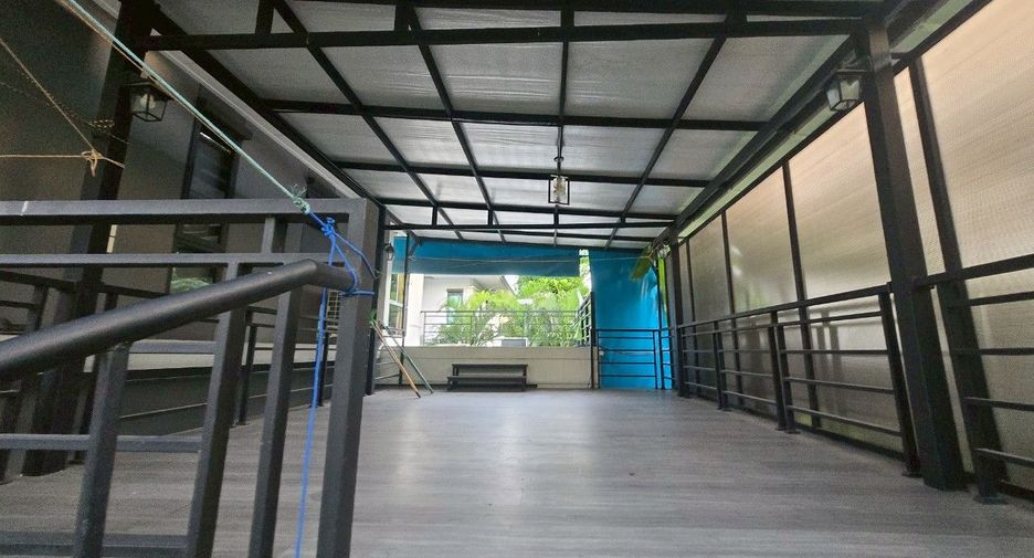 For sale 4 ベッドルーム house in Bang Phli, Samut Prakan