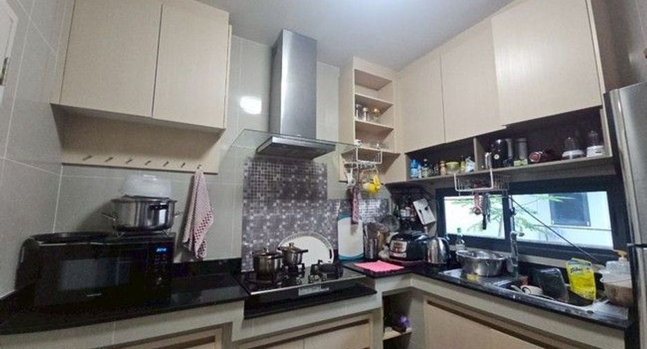 For sale 4 ベッドルーム house in Bang Phli, Samut Prakan