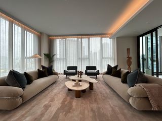 For sale 4 bedrooms condo in Khlong Toei, Bangkok