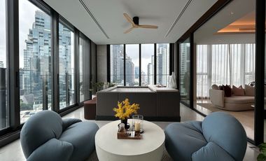 For sale 4 bedrooms condo in Khlong Toei, Bangkok