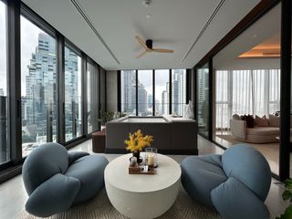 For sale 4 bedrooms condo in Khlong Toei, Bangkok