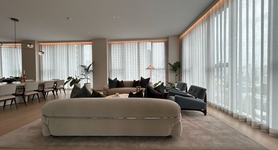 For sale 4 bedrooms condo in Khlong Toei, Bangkok