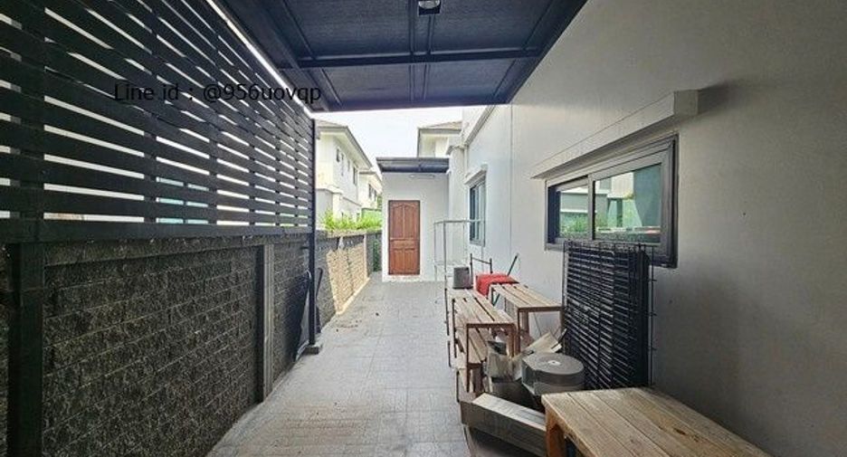 For sale 3 bedrooms house in Bang Phli, Samut Prakan