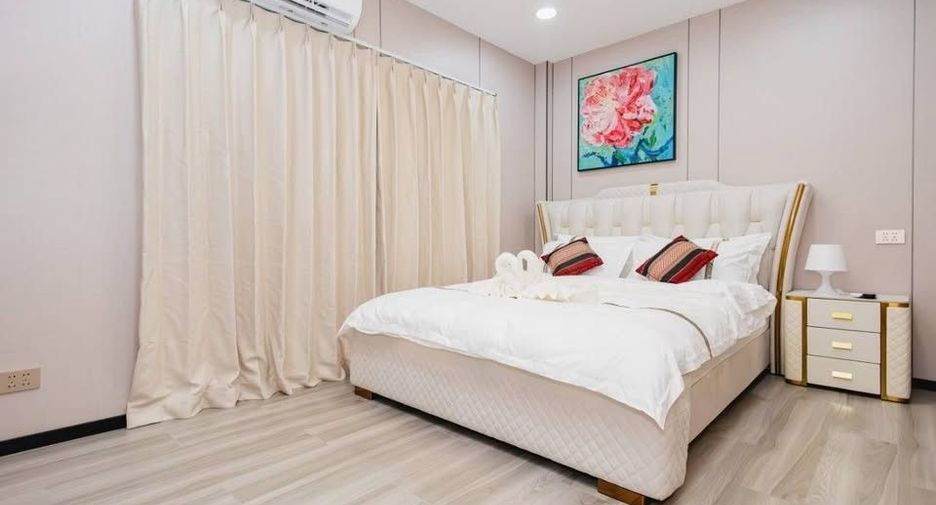 For rent 3 ベッドルーム townhouse in Mueang Chiang Mai, Chiang Mai