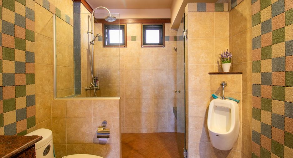 À vendre 3 chambres villa à Klaeng, Rayong