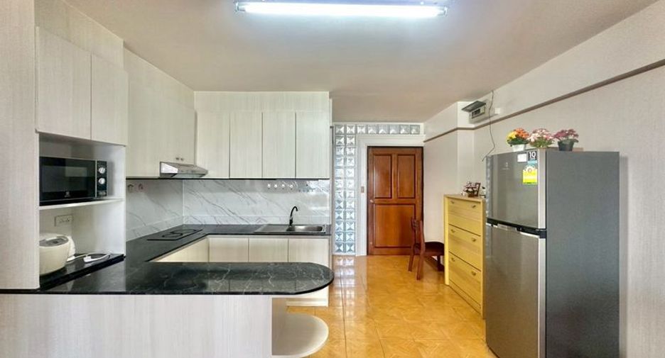 For rent 2 bedrooms condo in Si Racha, Chonburi